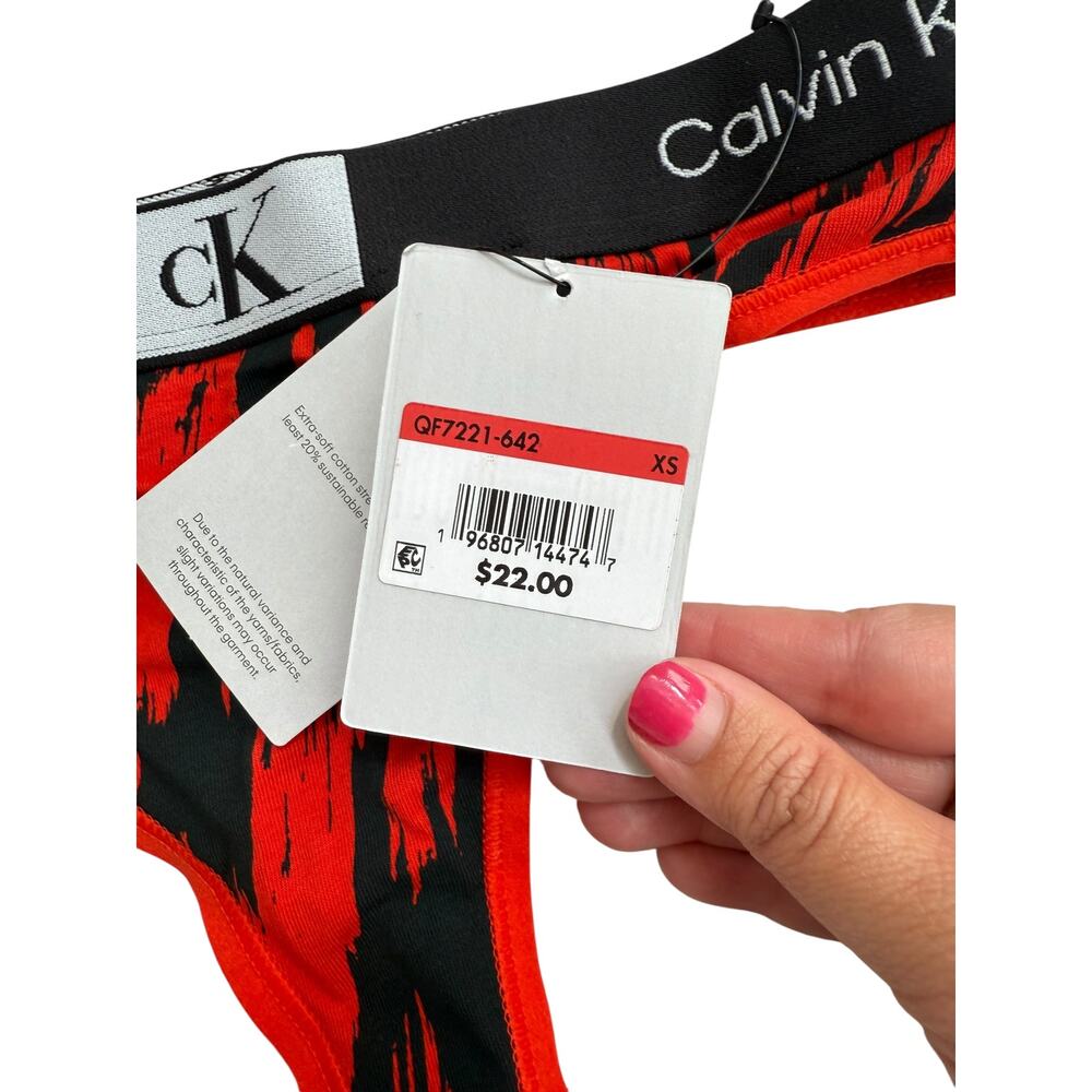 Calvin Klein Women's Red Colaless Thong Panties Size XS - Picture 6 of 6